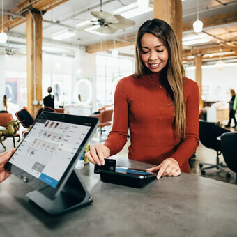 a woman shopping after having a great customer experience