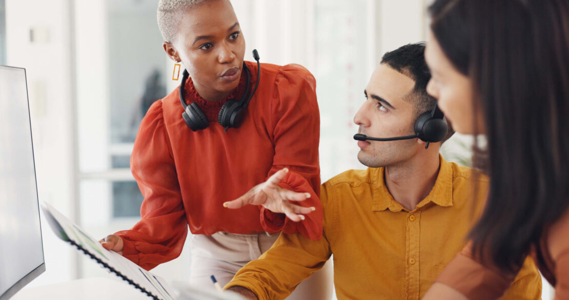A call center supervisor outlines goals for customer service excellence with her team.
